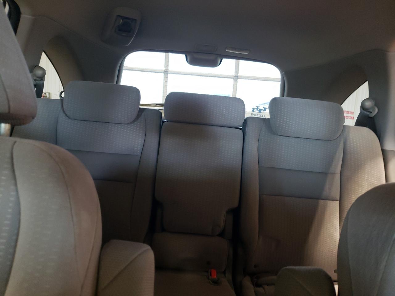 2009 Honda CR-V - Image 10
