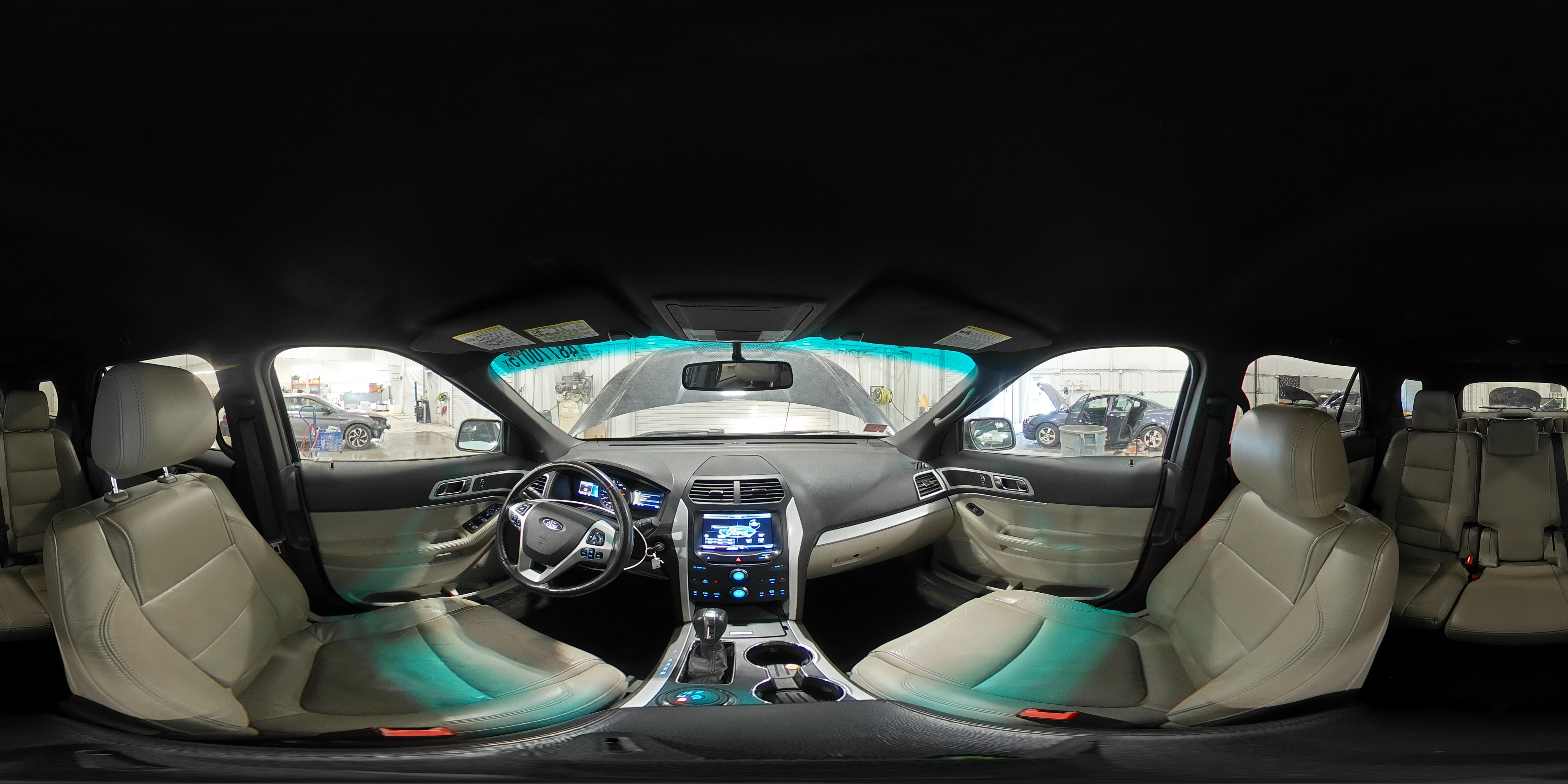 2014 Ford Explorer - Image 15