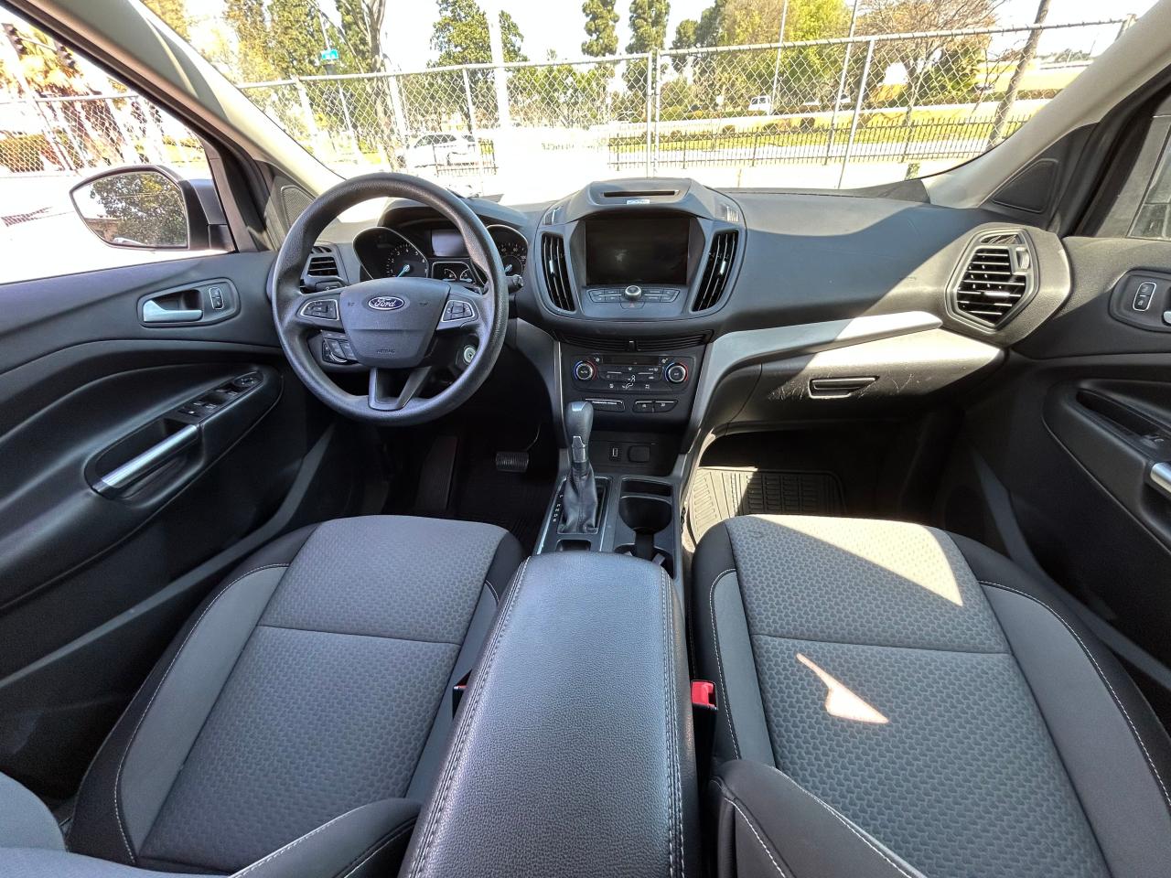 1FMCU0GD2HUC26549 FORD ESCAPE 2017