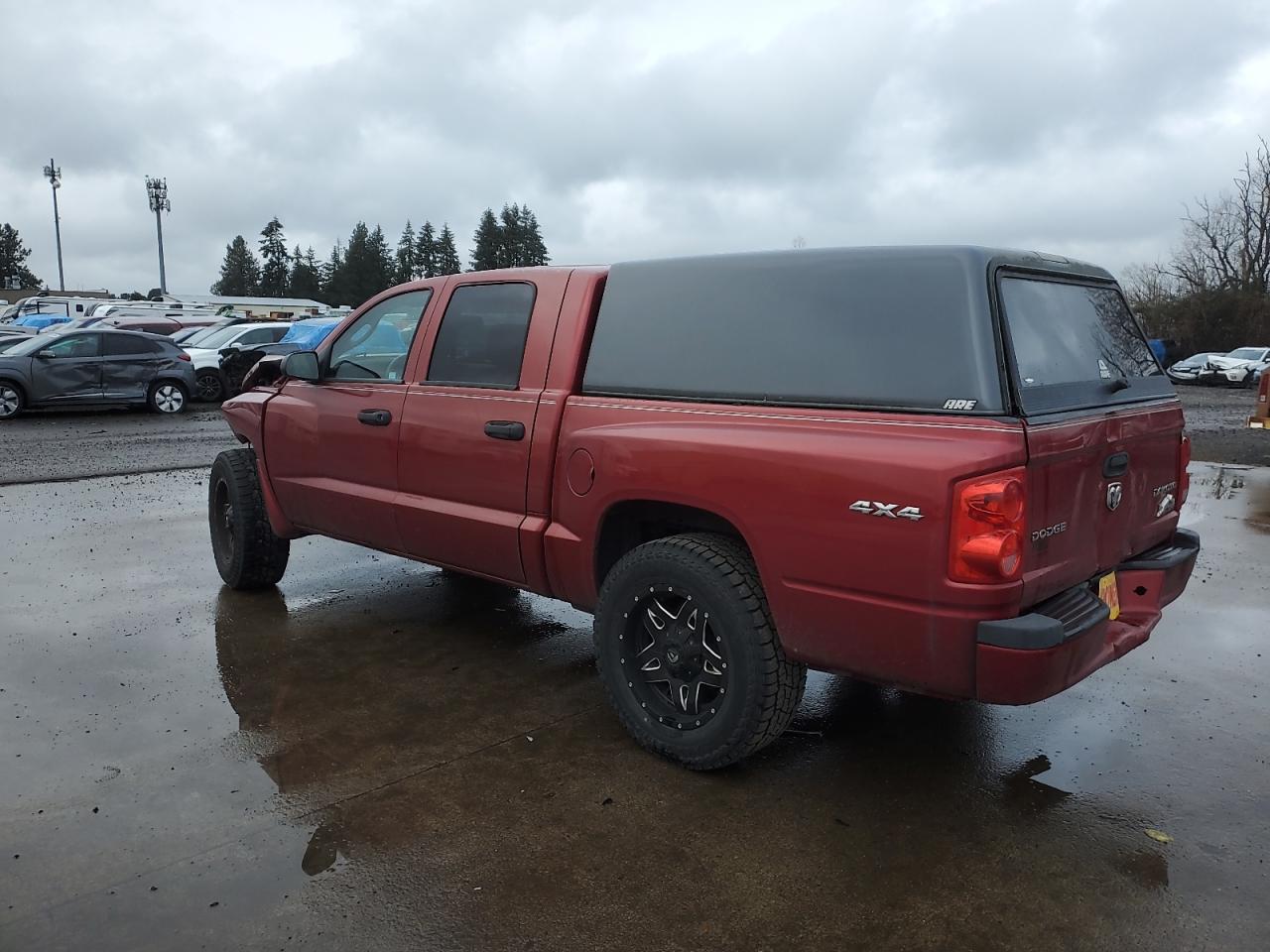 2010 Dodge Dakota - Image 2