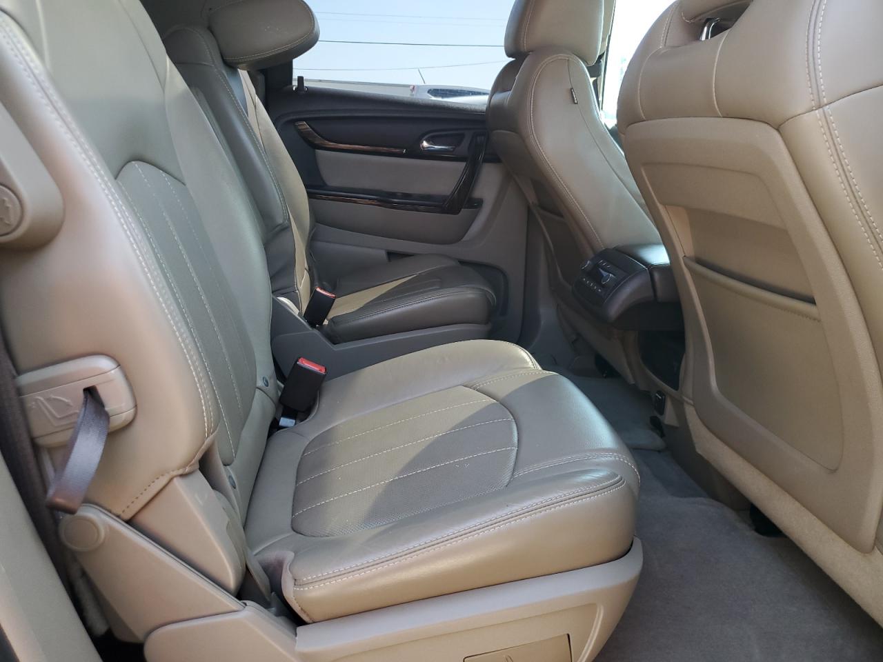 2014 GMC Acadia - Image 11