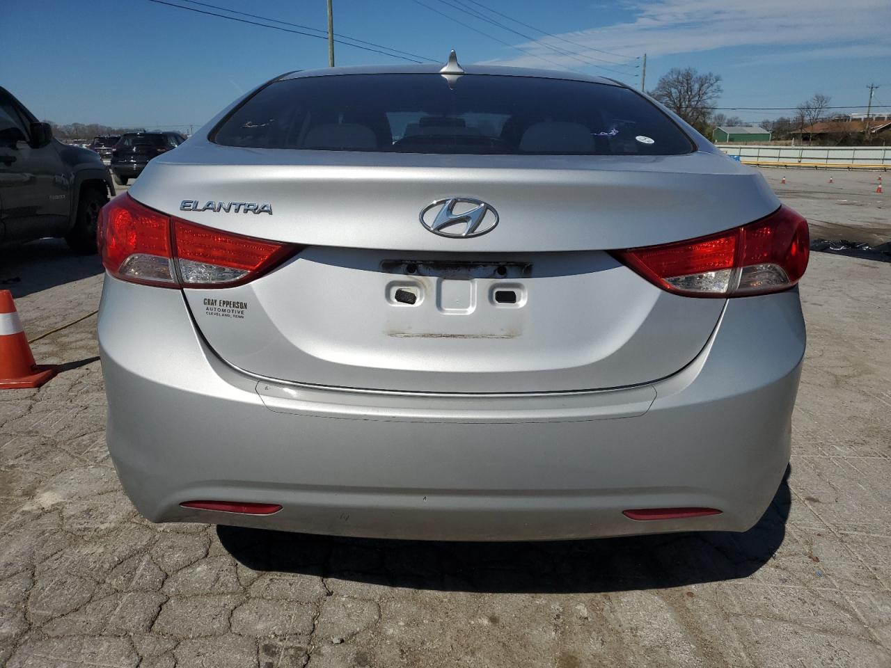 2013 Hyundai Elantra - Image 6