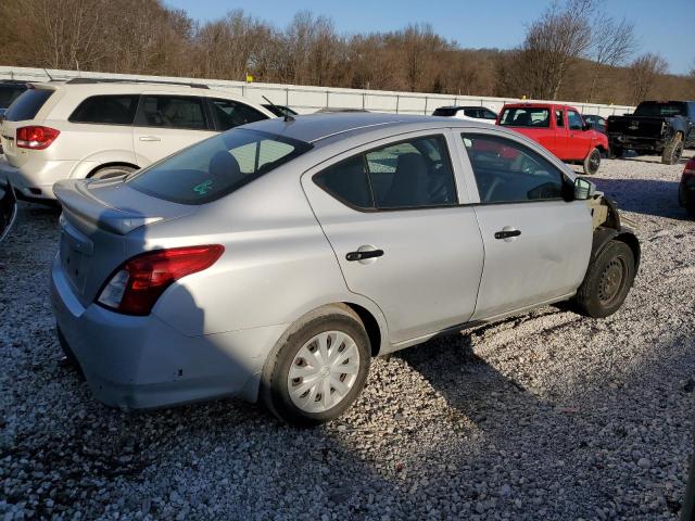  NISSAN VERSA 2017 Srebrny
