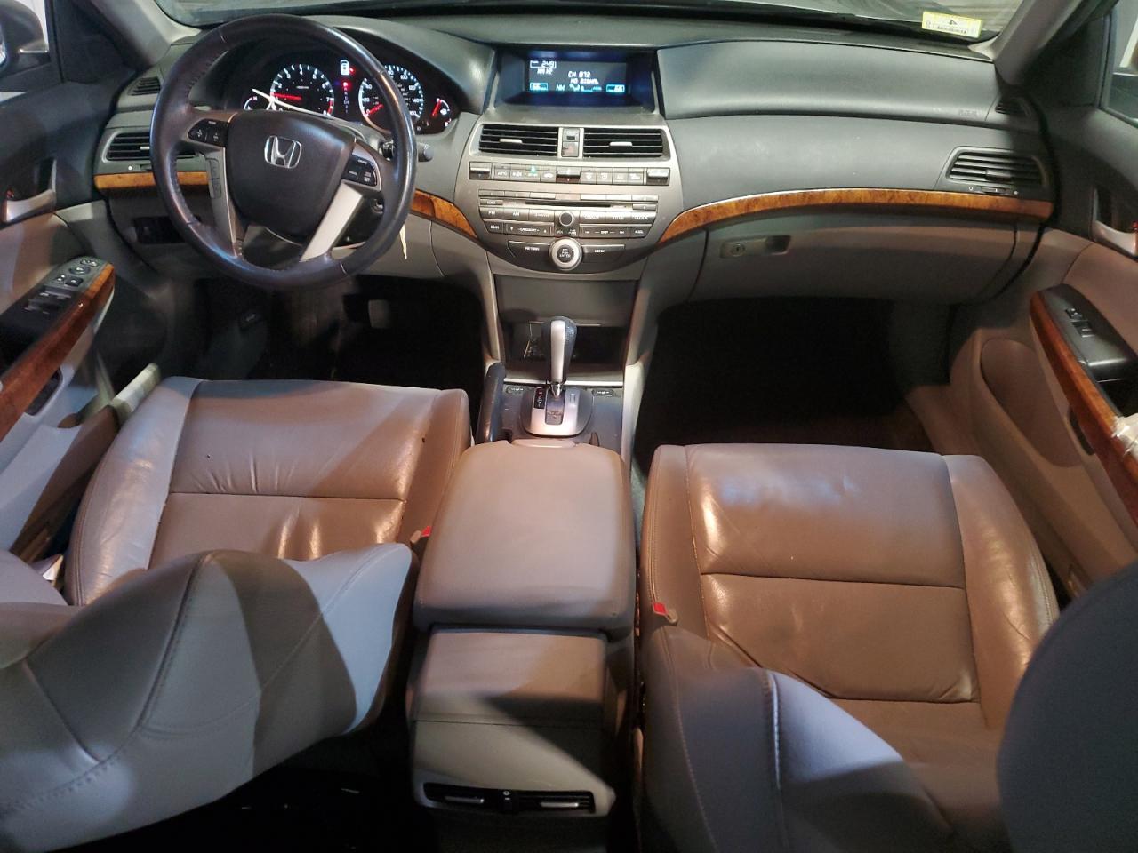 2012 Honda Accord - Image 8