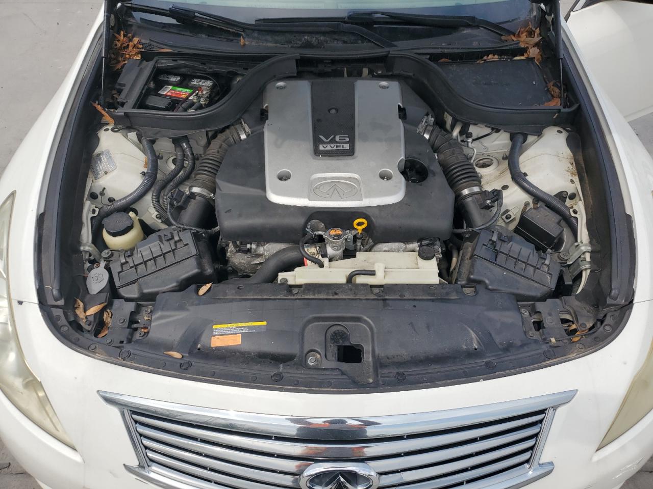 2010 Infiniti G - Image 11