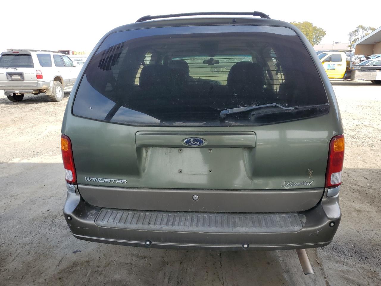 2002 Ford Windstar - Image 6
