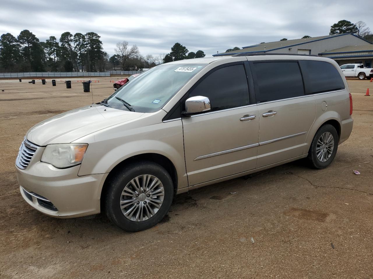 2013 Chrysler Town & Country - Image 1