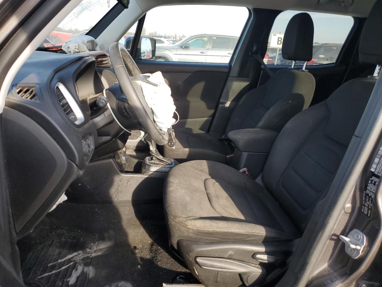 2019 Jeep Renegade - Image 7