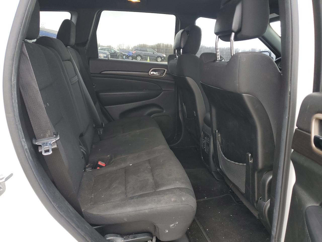 2014 Jeep Grand Cherokee - Image 11
