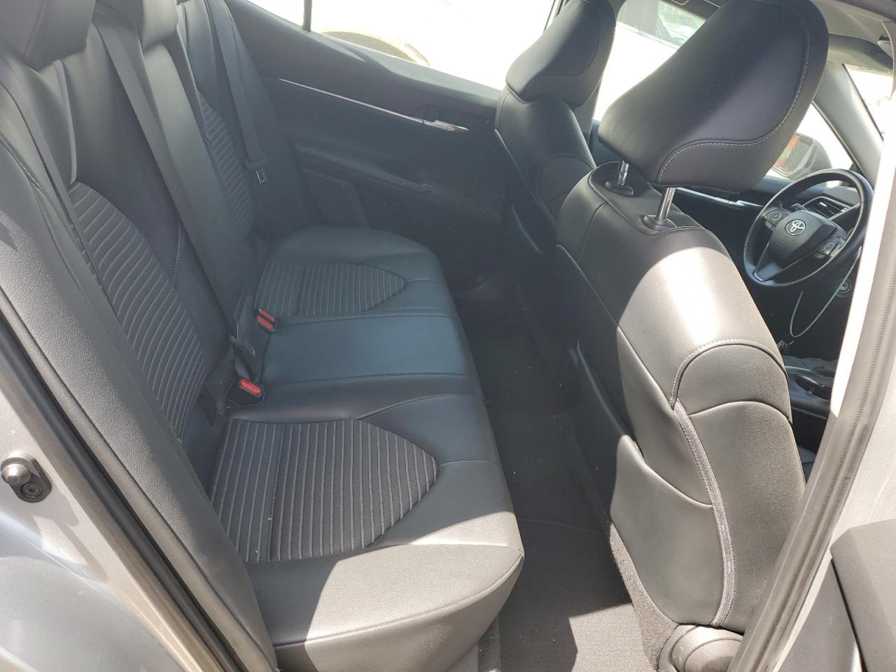 2021 Toyota Camry - Image 10