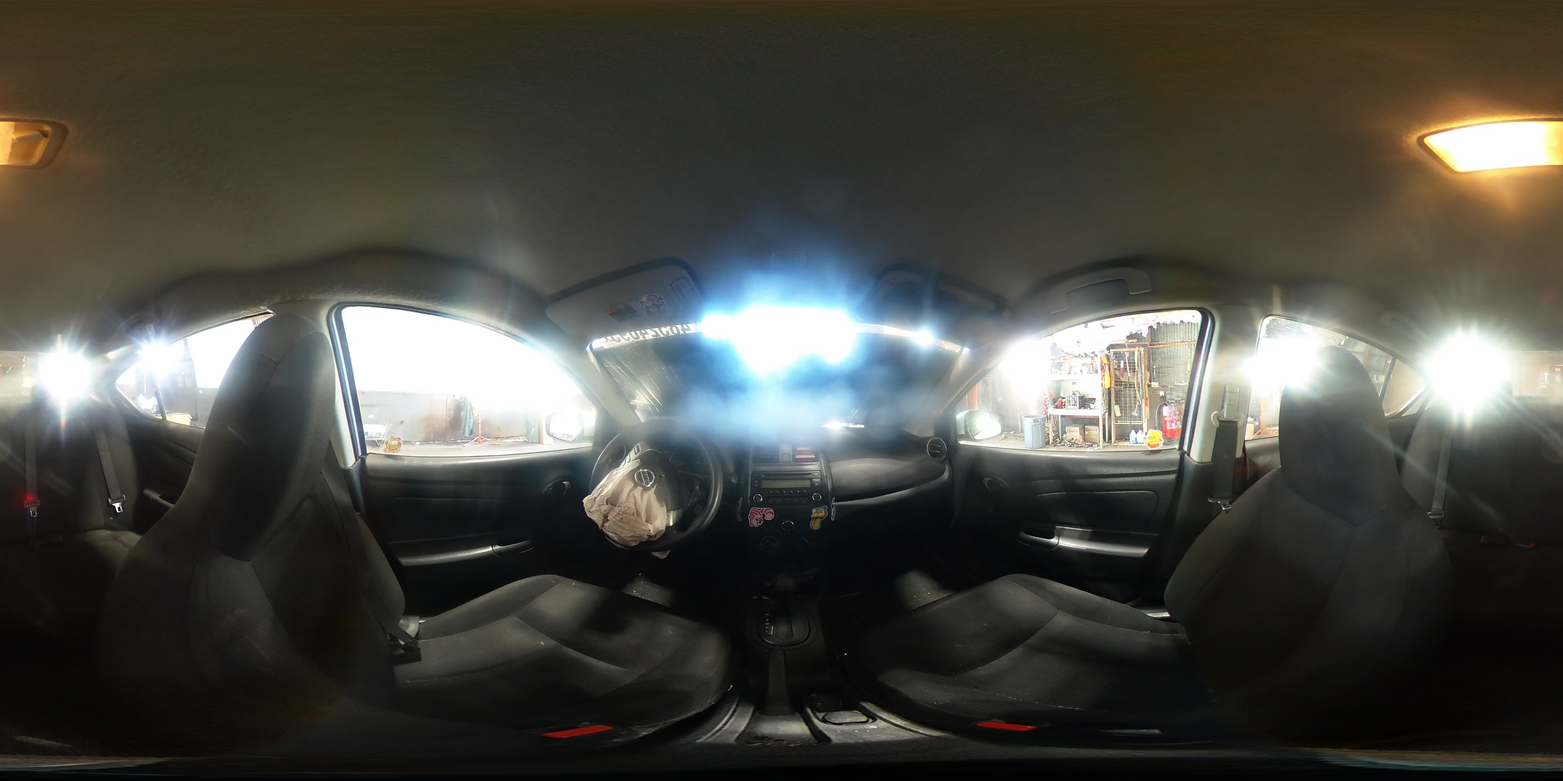 2016 Nissan Versa - Image 12