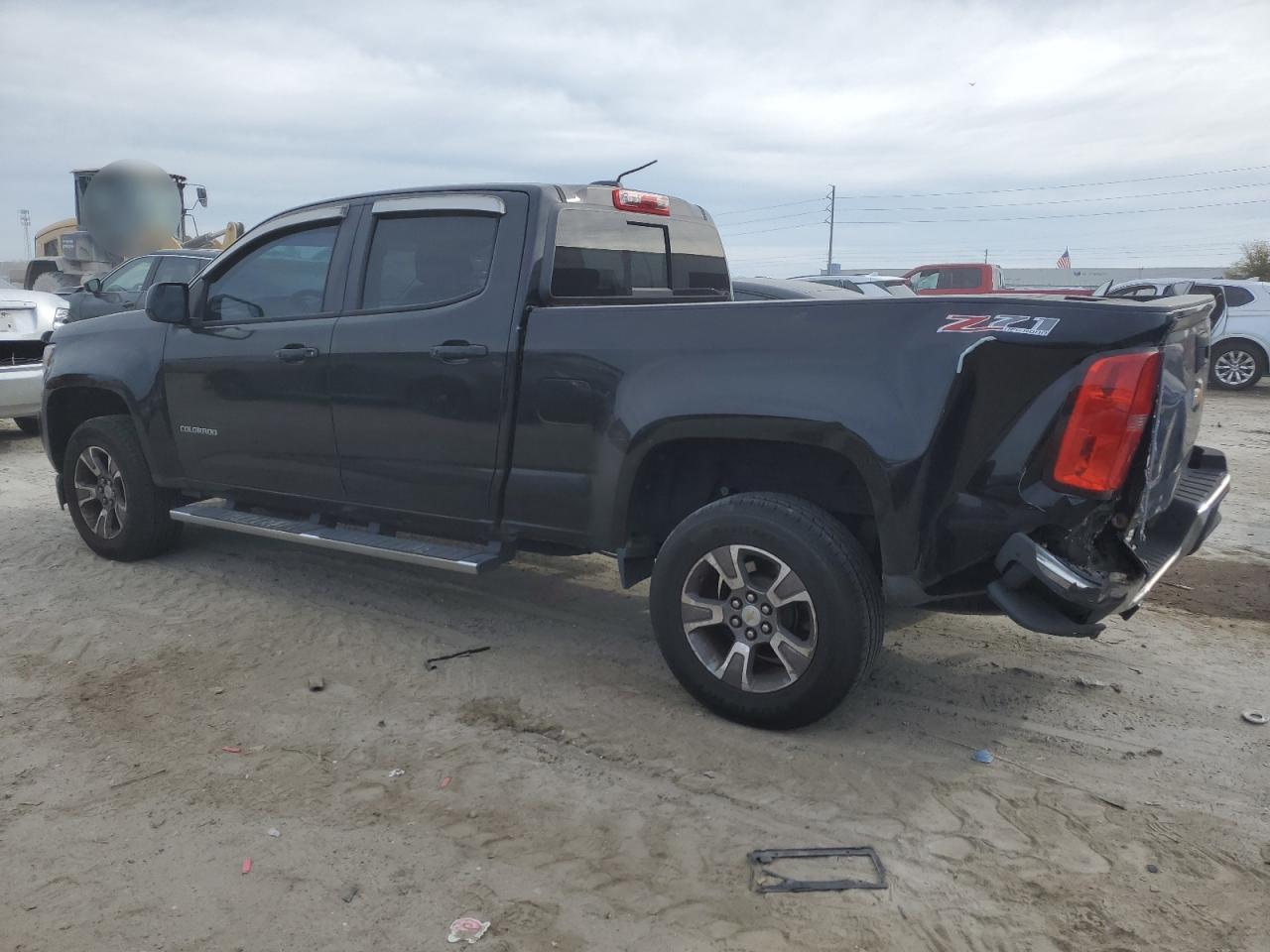 2015 Chevrolet Colorado - Image 2