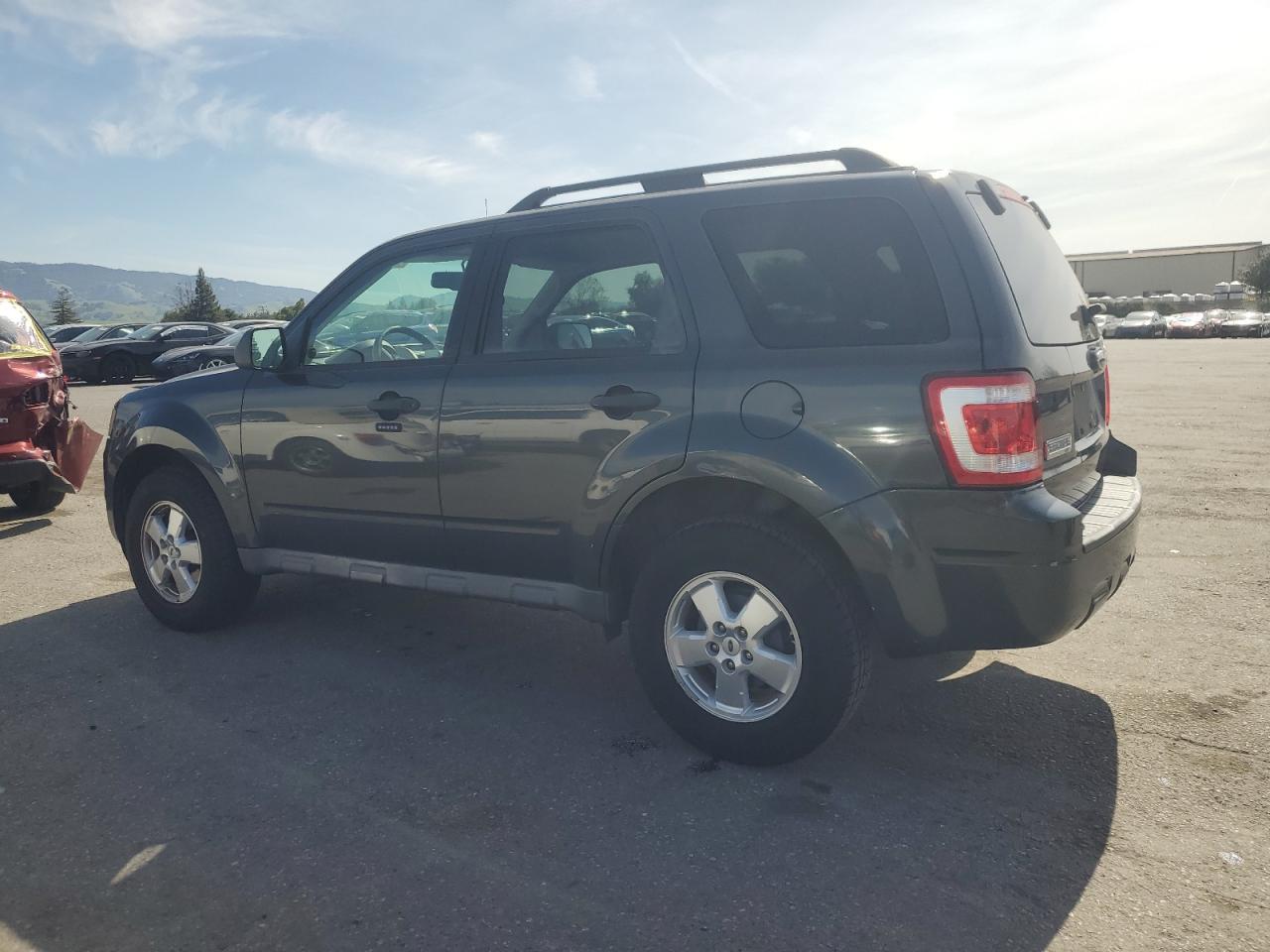 2009 Ford Escape - Image 2