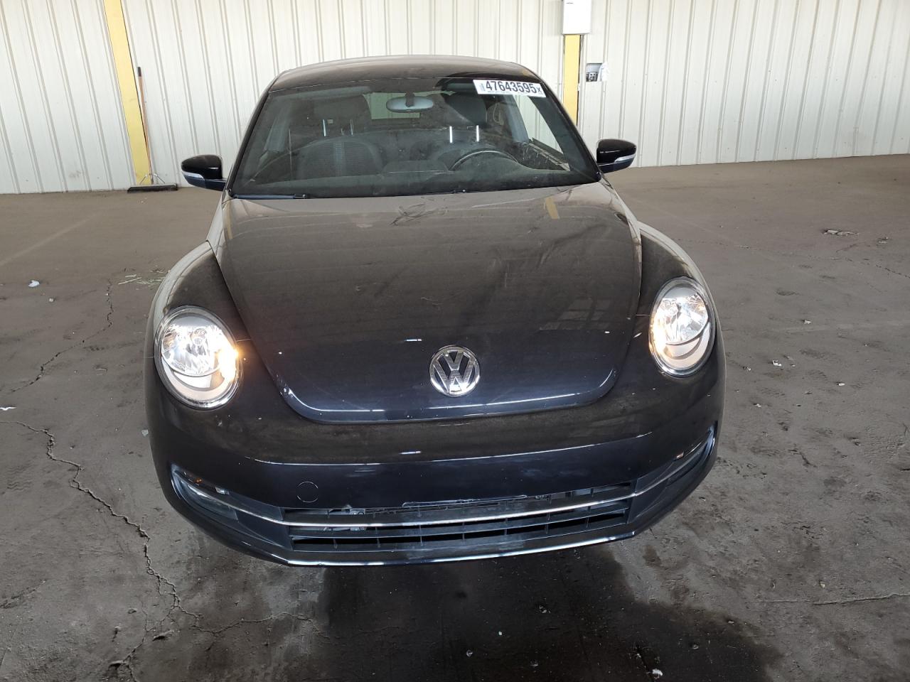 2012 Volkswagen Beetle - Image 5