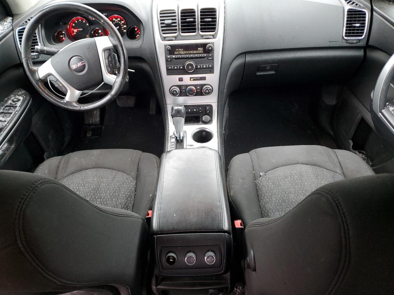2011 GMC Acadia - Image 8
