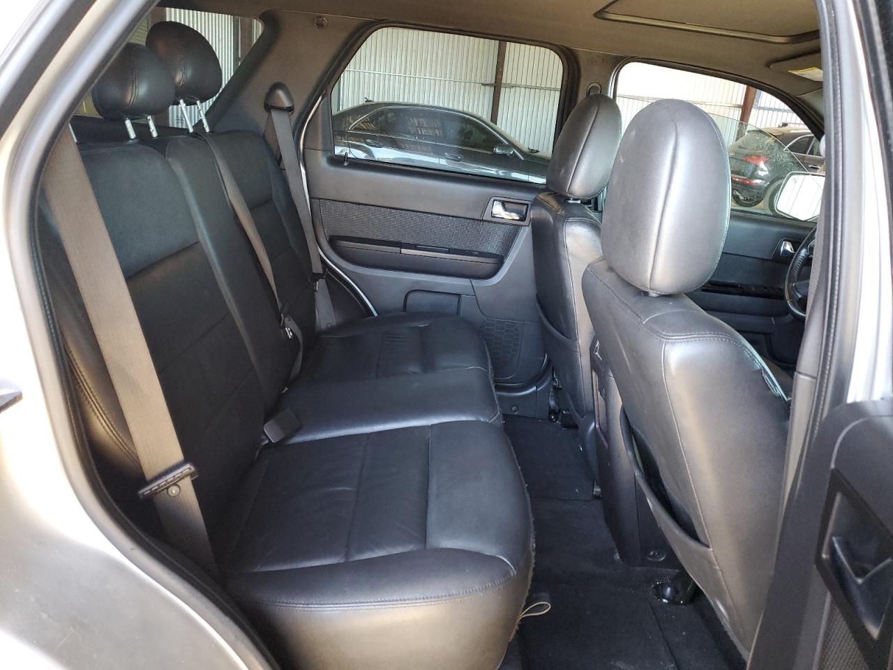2009 Ford Escape - Image 11