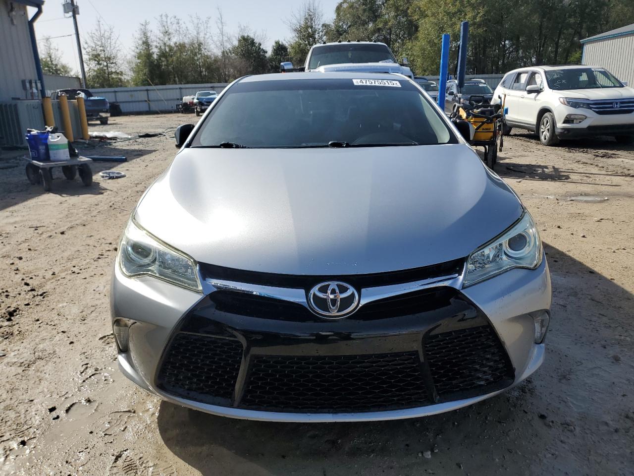 2015 Toyota Camry - Image 5