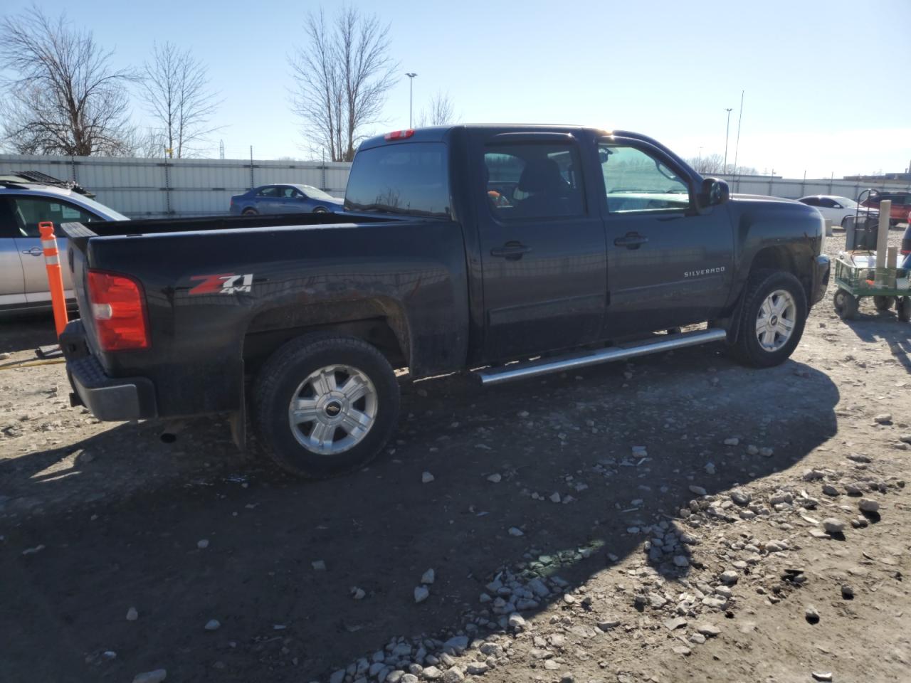 2012 Chevrolet Silverado - Image 3