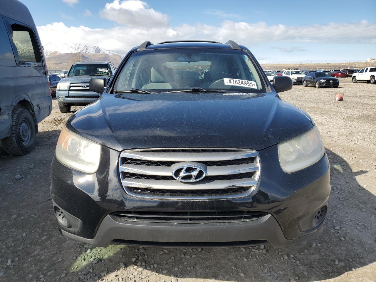 2012 Hyundai Santa Fe - Image 5
