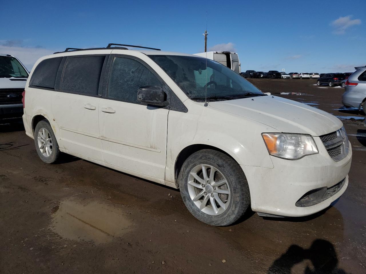 2013 Dodge Caravan - Image 4