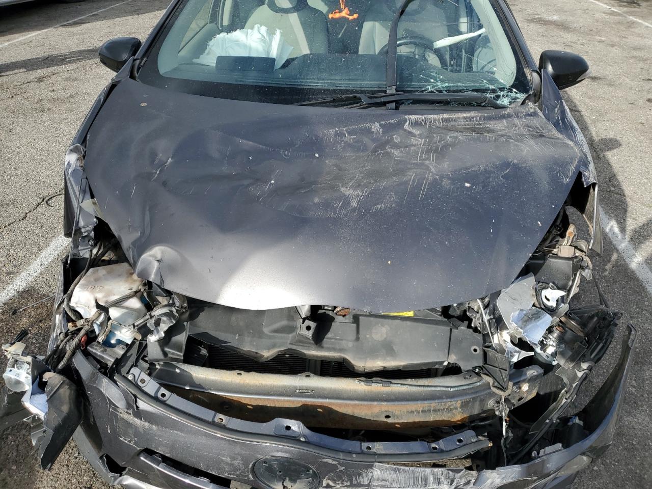 2014 Toyota Prius - Image 11