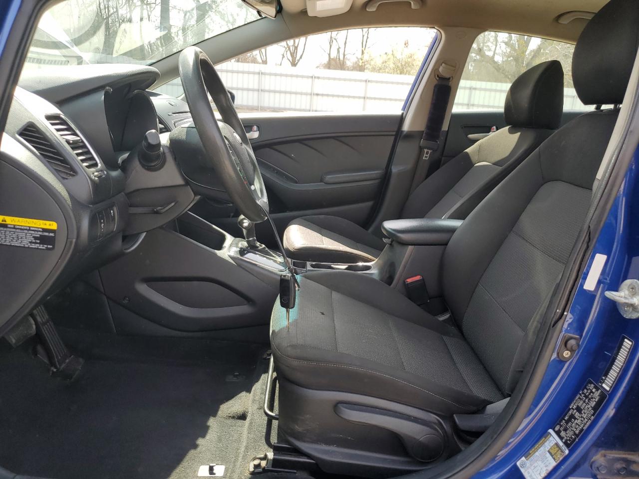 2017 Kia Forte - Image 7