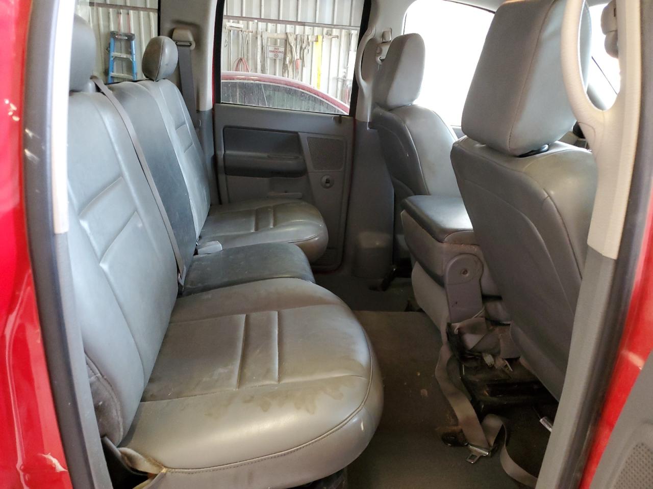 2006 Dodge RAM - Image 10
