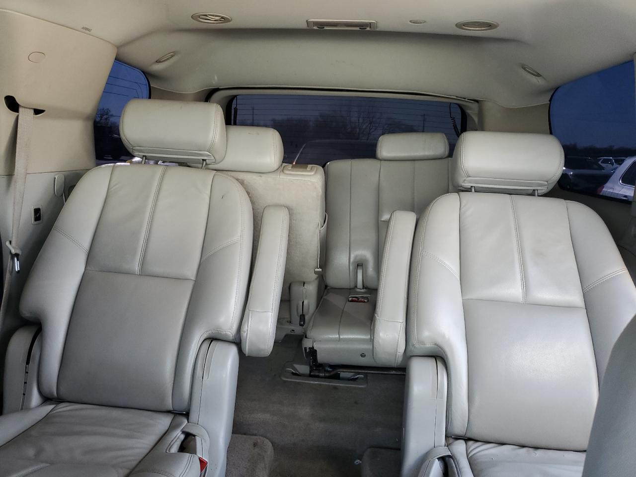 2009 GMC Yukon - Image 10