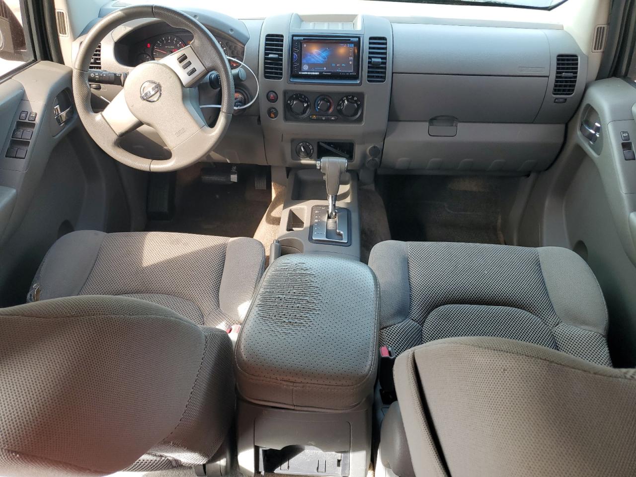 2005 Nissan Navara (Frontier) - Image 8