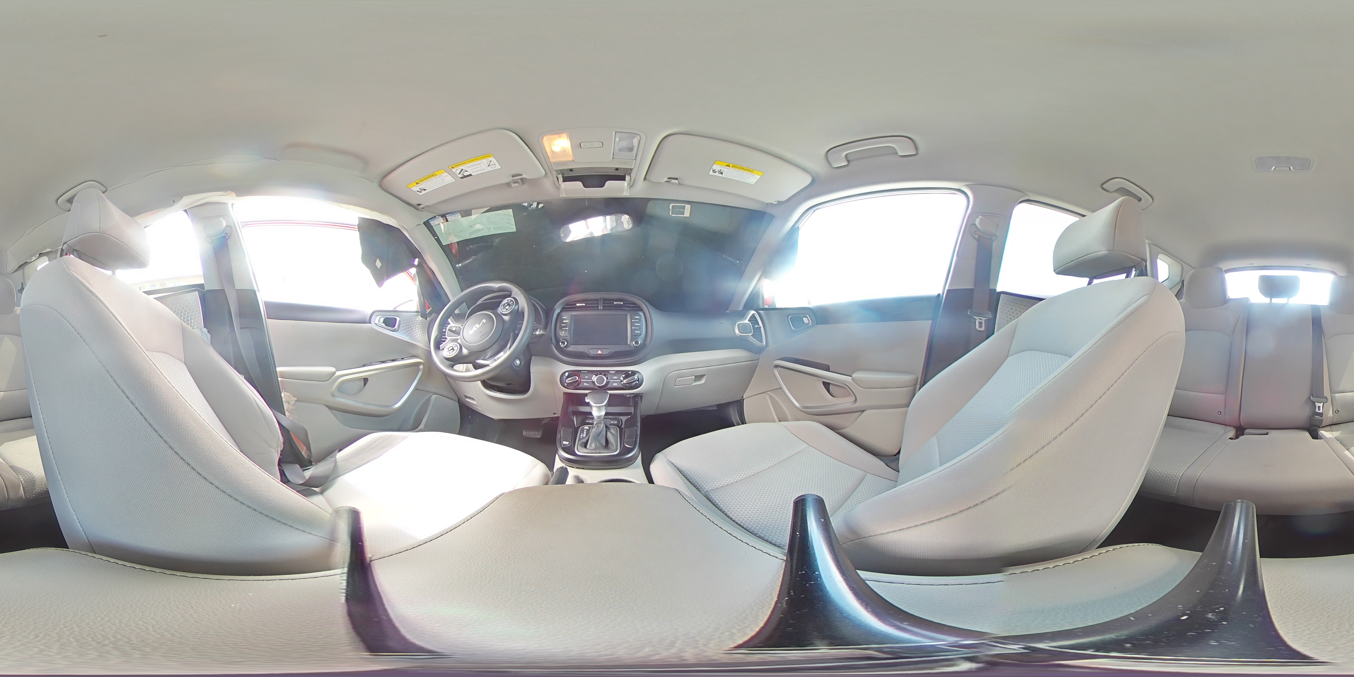 2022 Kia Soul - Image 14