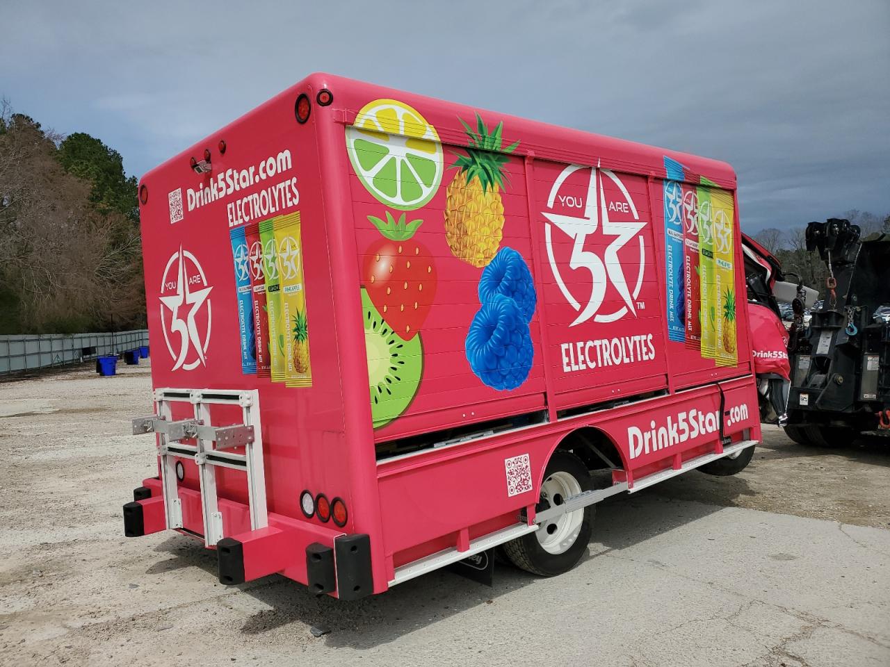 2025 Isuzu Nrr white null gas 54DE5W1D6SSR02943 photo #4