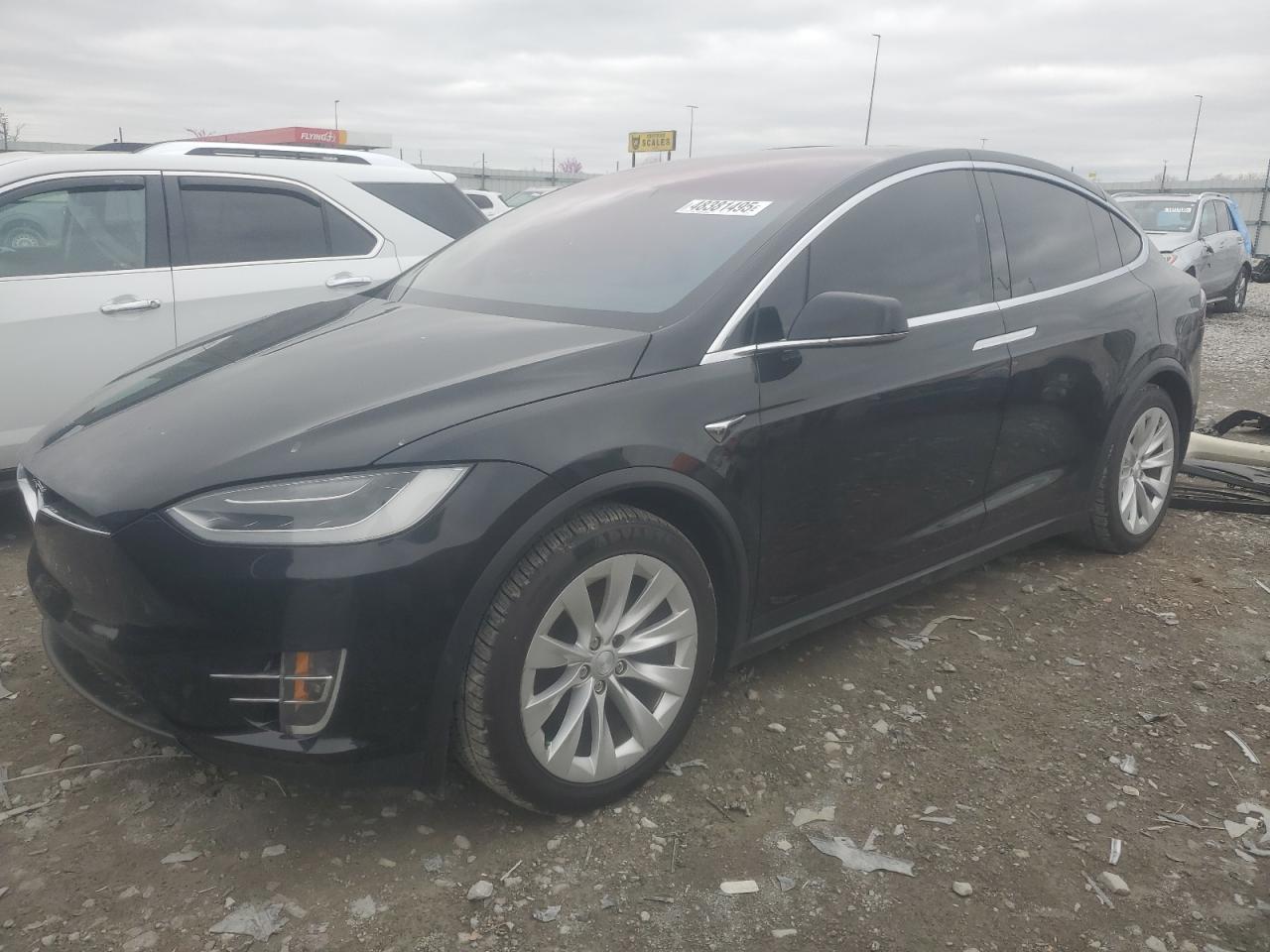 2018 Tesla Model X for Sale in Cahokia Heights, IL - Side