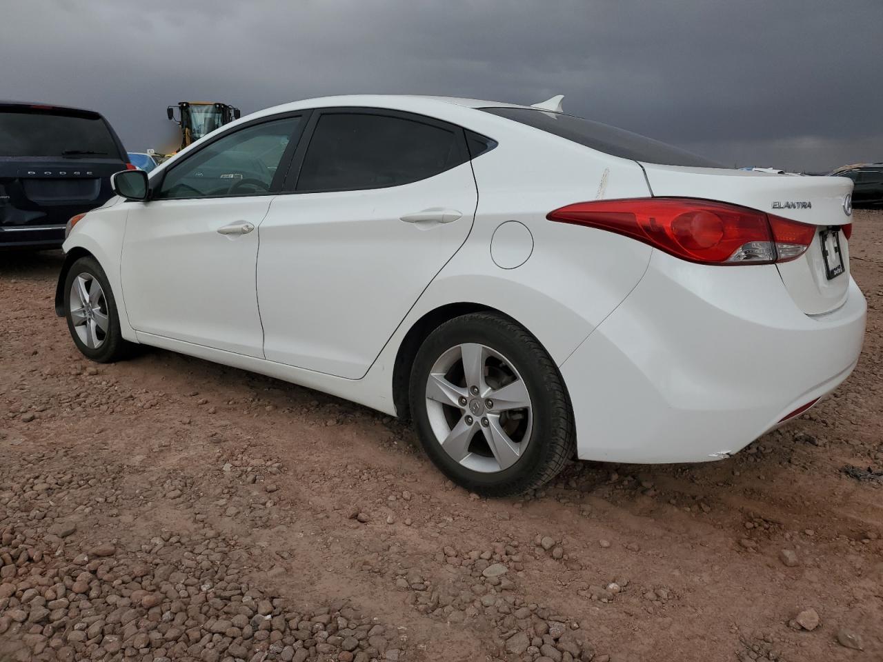 2013 Hyundai Elantra - Image 2
