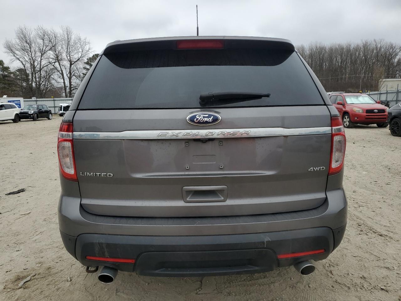 2013 Ford Explorer - Image 6