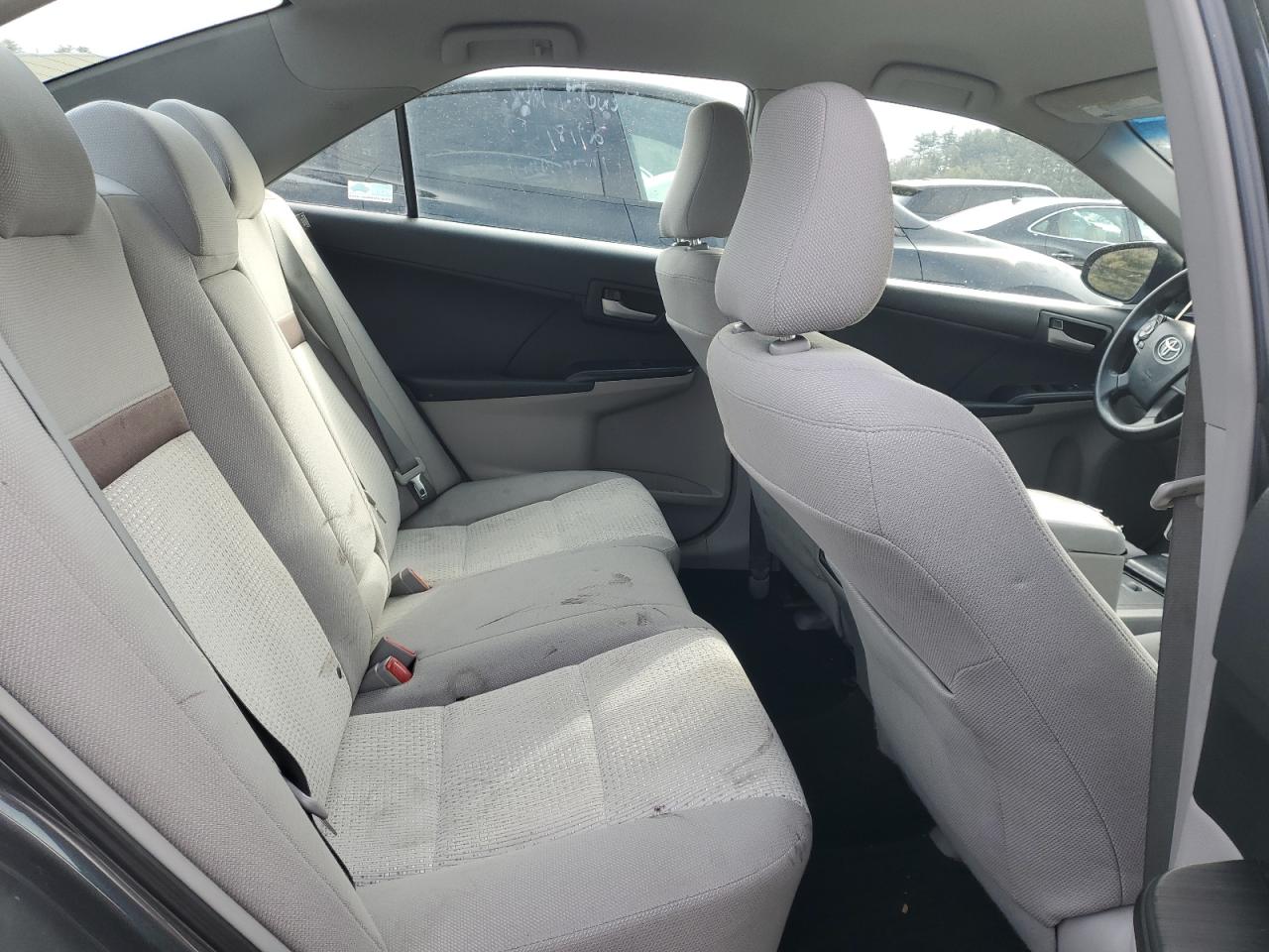 2012 Toyota Camry - Image 10