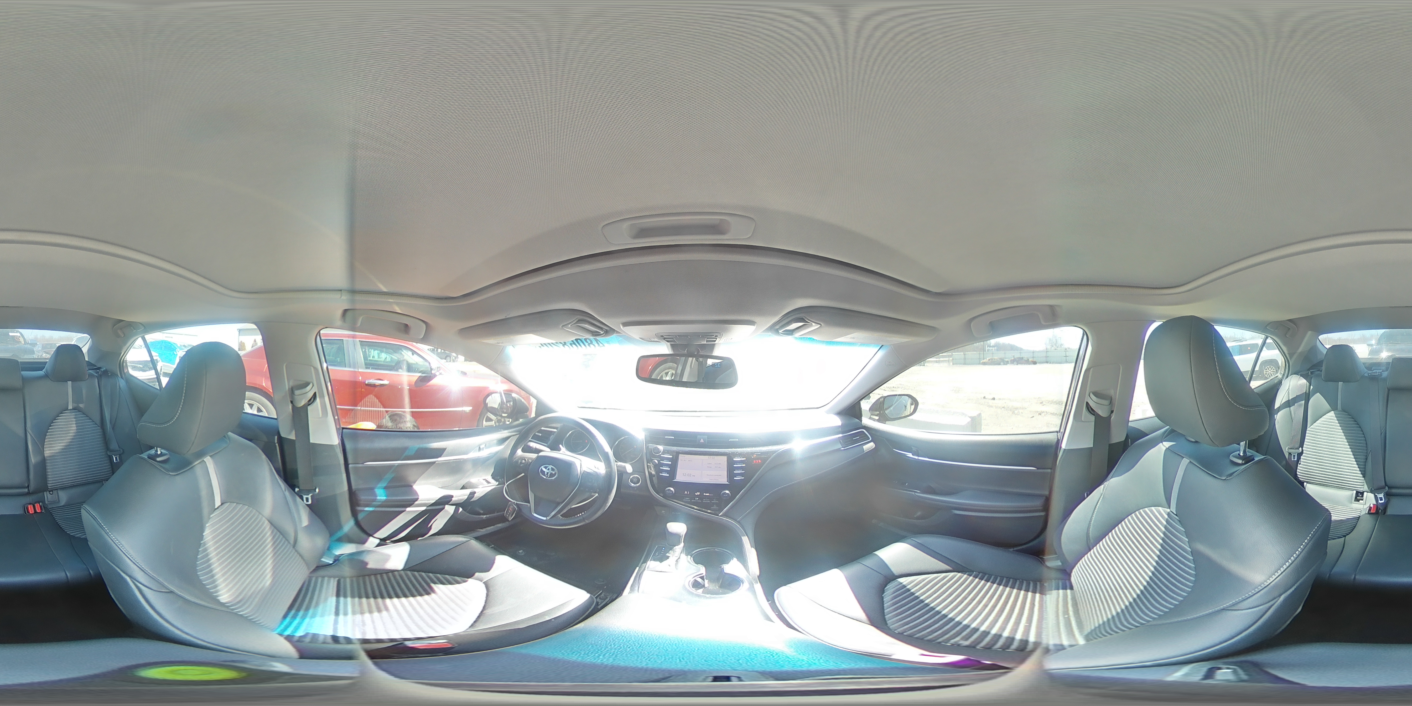2018 Toyota Camry - Image 14