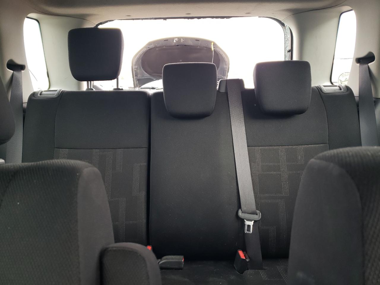2010 Suzuki SX4 - Image 10