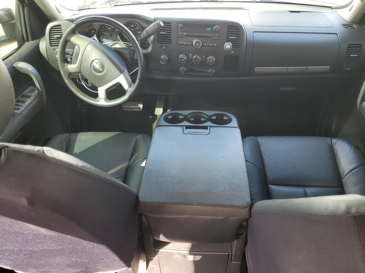 2007 Chevrolet Silverado - Image 8