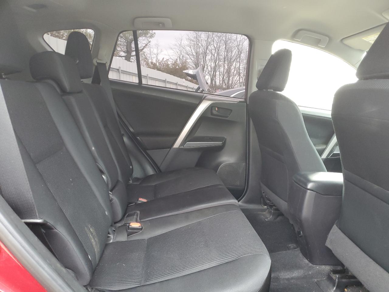 2018 Toyota RAV 4 - Image 11