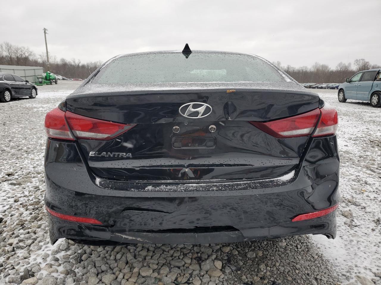 2017 Hyundai Elantra - Image 6