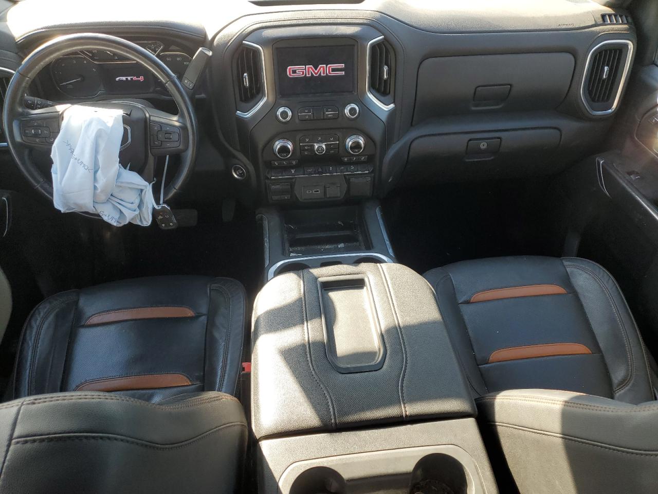 2022 GMC Sierra - Image 8