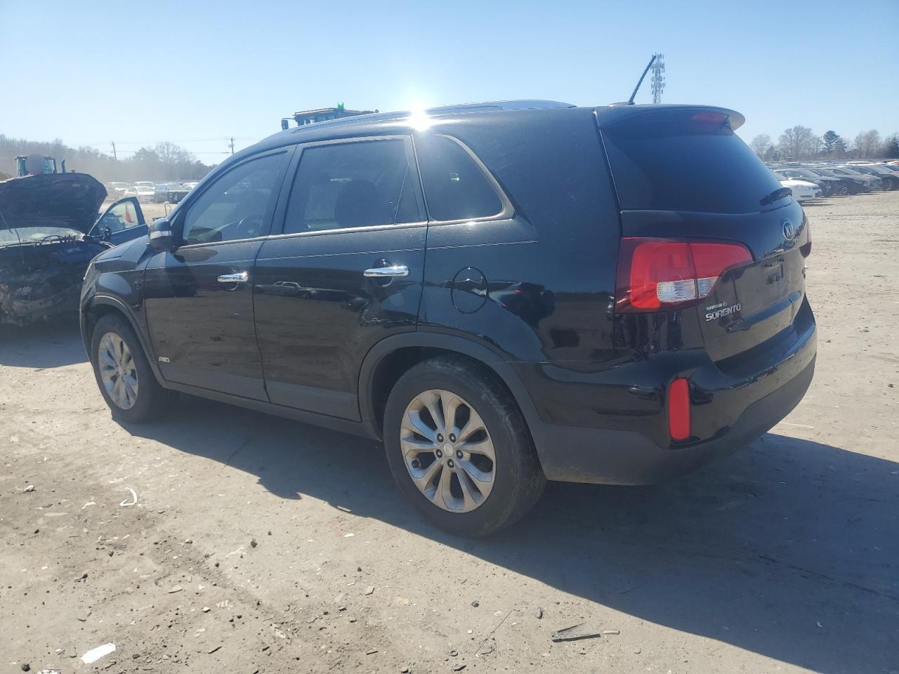 2014 Kia Sorento - Image 2
