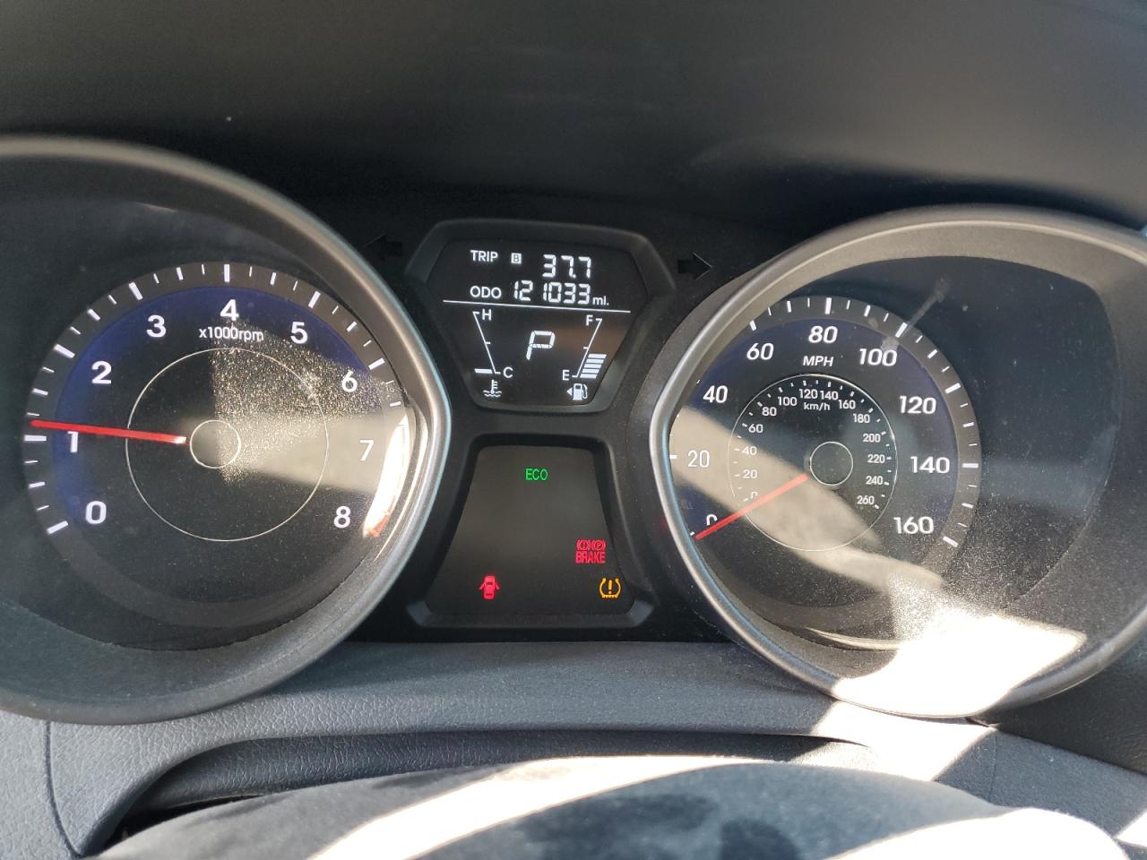 2013 Hyundai Elantra - Image 9