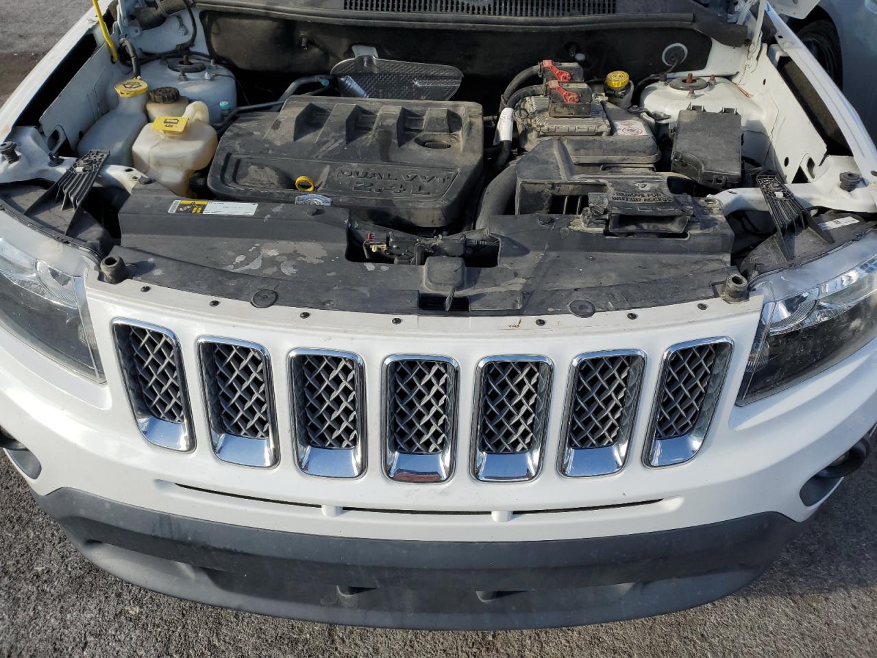 2017 Jeep Compass Latitude VIN: 1C4NJCEBXHD163029 Lot: 49732545