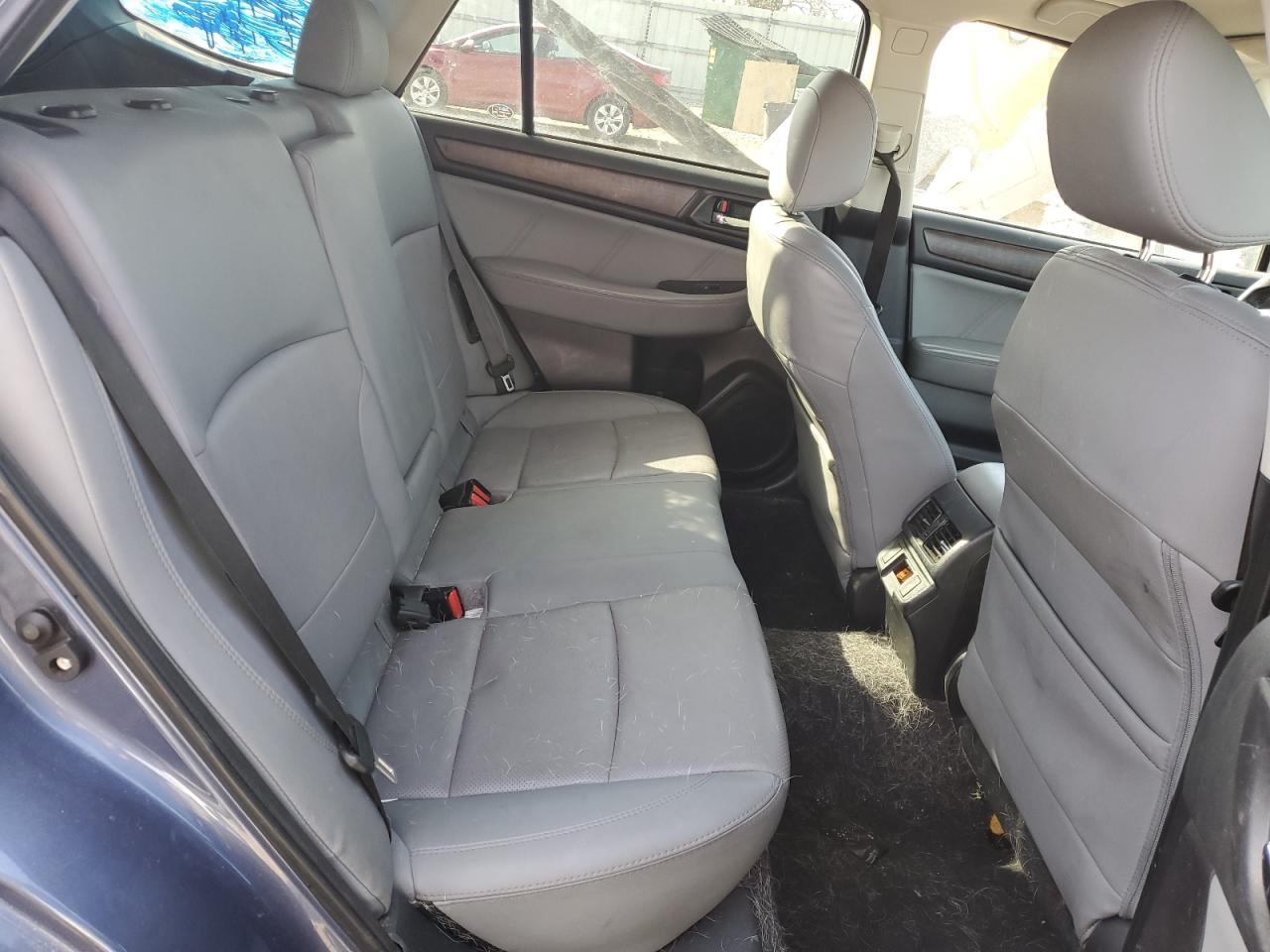 2018 Subaru Outback - Image 10