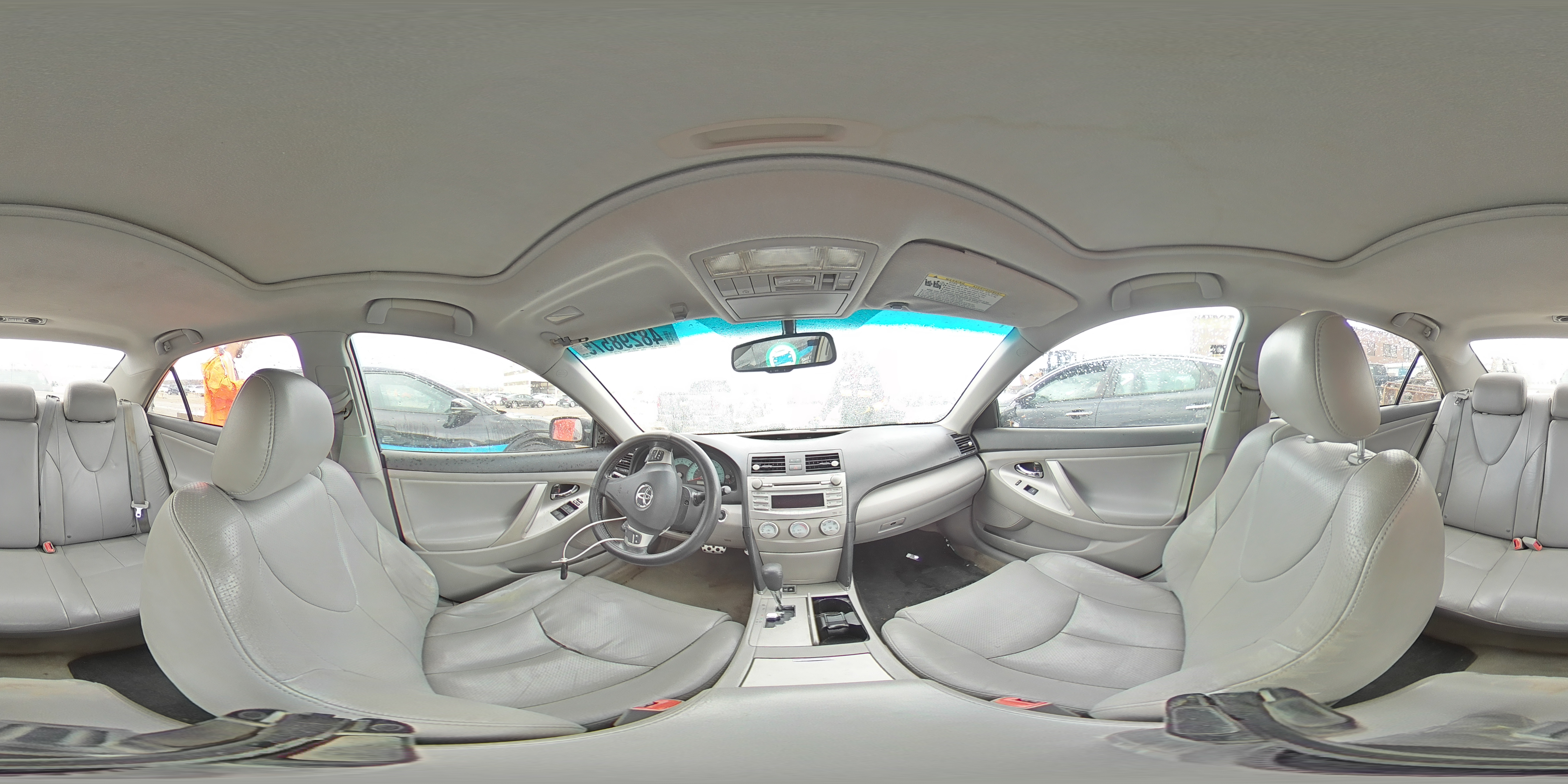 2011 Toyota Camry - Image 12