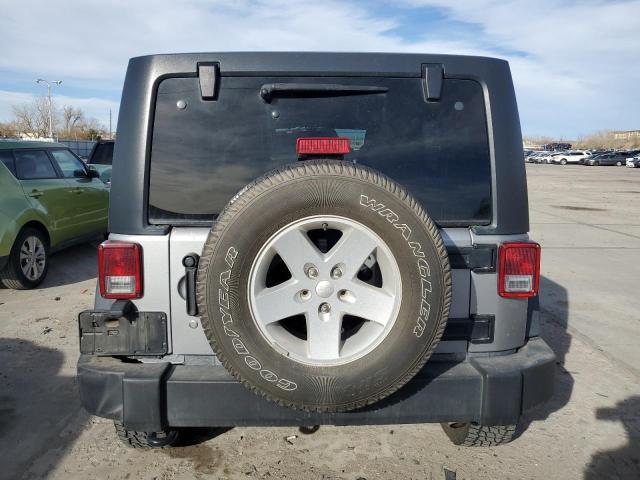  JEEP WRANGLER 2017 Srebrny