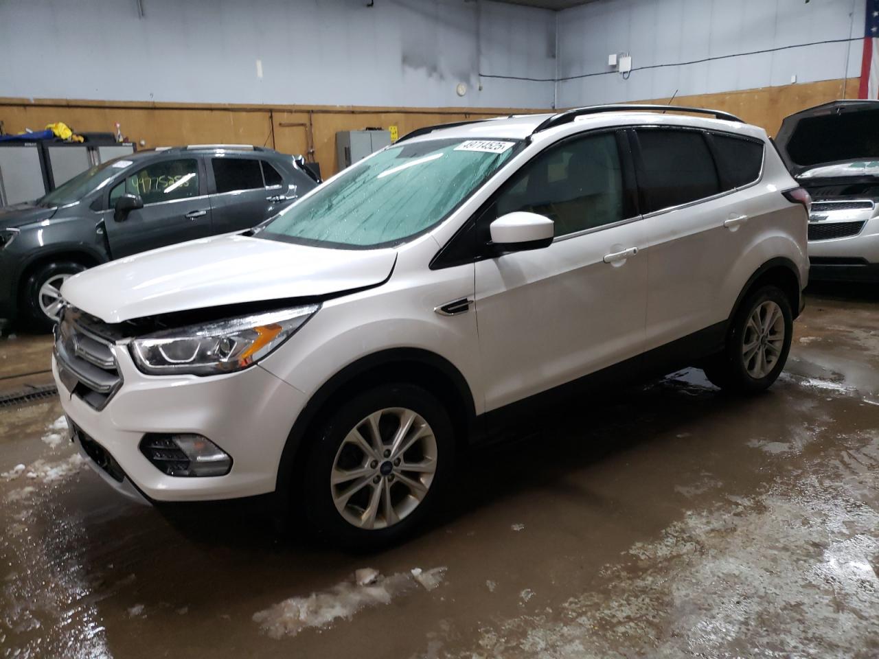 1FMCU9GD7HUC77565 FORD ESCAPE 2017