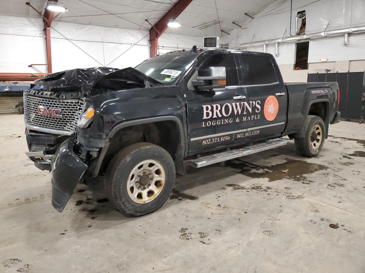 2017 Gmc Sierra K2500 Denali zu verkaufen in Center Rutland, VT - Front End