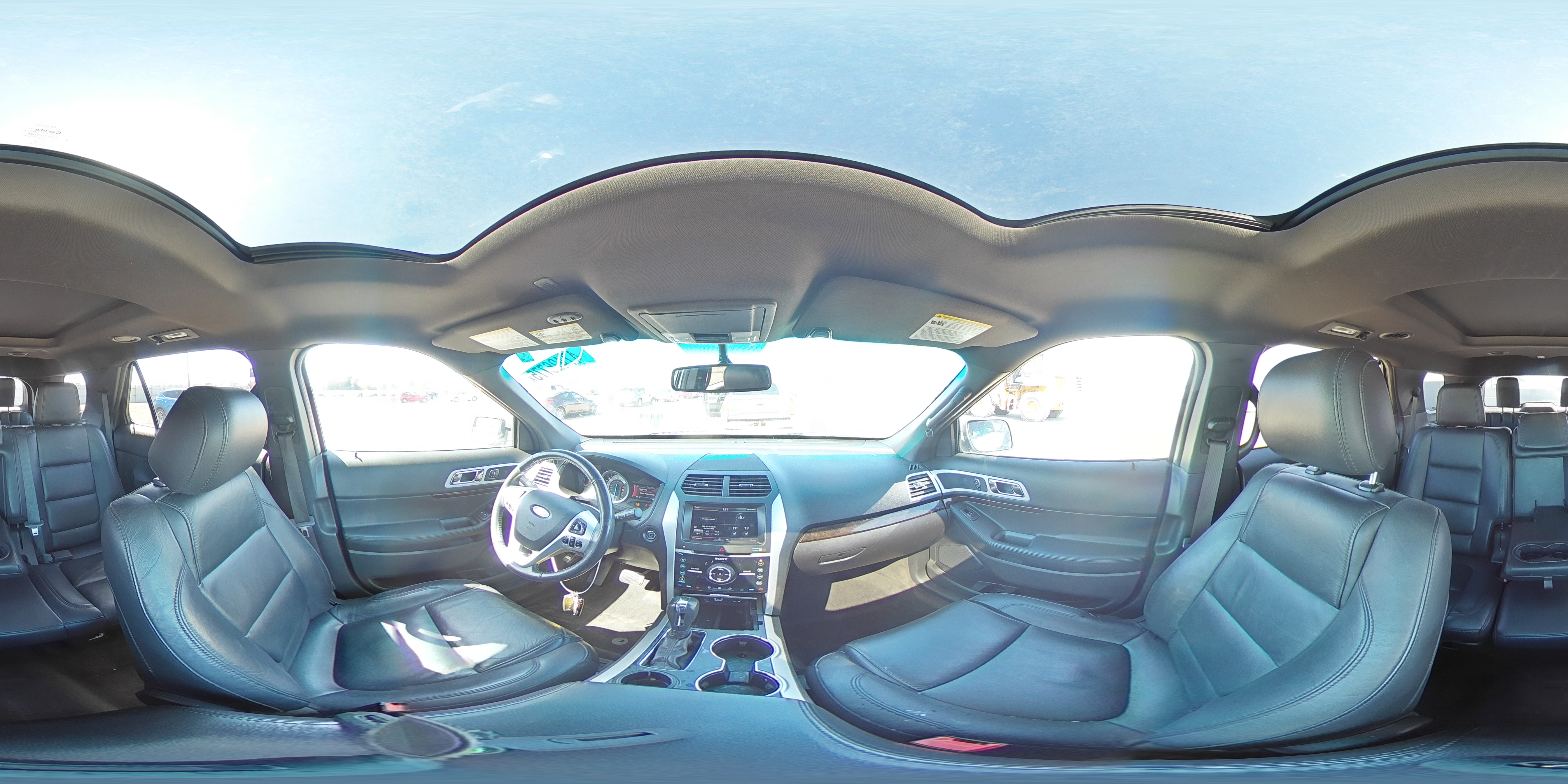 2015 Ford Explorer - Image 13
